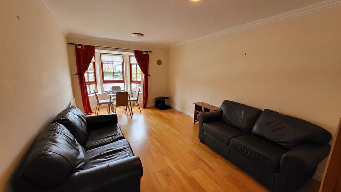 2 Bedroom Flat To Rent In Orchard Brae Avenue, Orchard Brae, Edinburgh, EH4