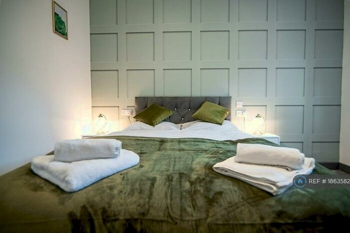 6 Bedroom Semi-Detached House To Rent In Folkestone Road, Dover, CT17