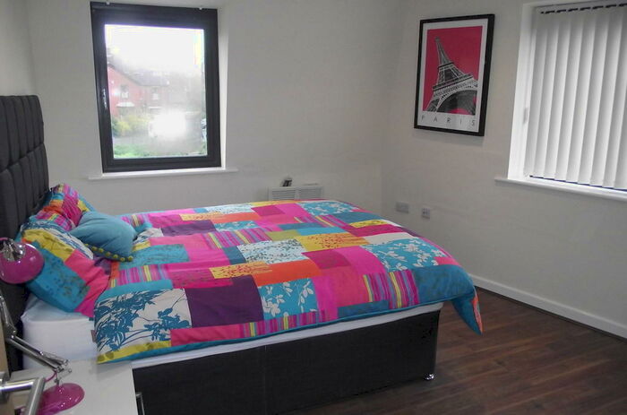 1 Bedroom Flat To Rent In Mayberry Place, Rumbow, Halesowen, West Midlands, B63