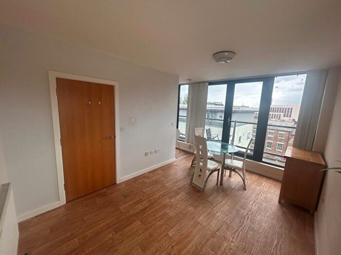 1 Bedroom Apartment To Rent In Bridport Street, L3