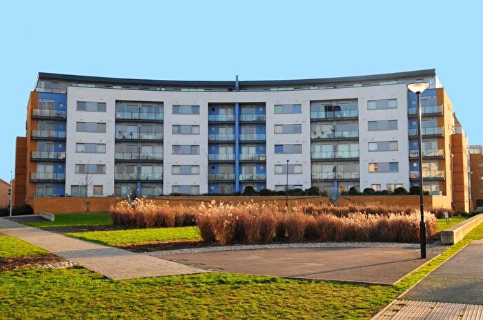 2 Bedroom Apartment To Rent In Tideslea Path, Thamesmead West, SE28