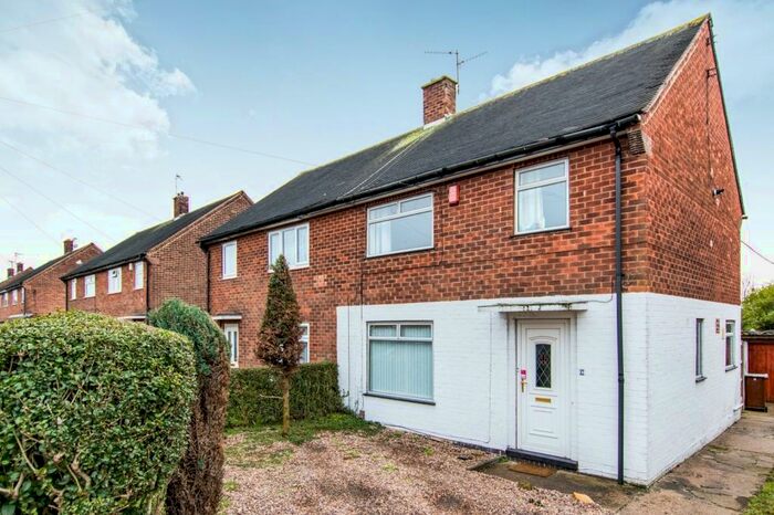 3 Bedroom Semi-Detached House To Rent In Stevenholme Crescent, NG5