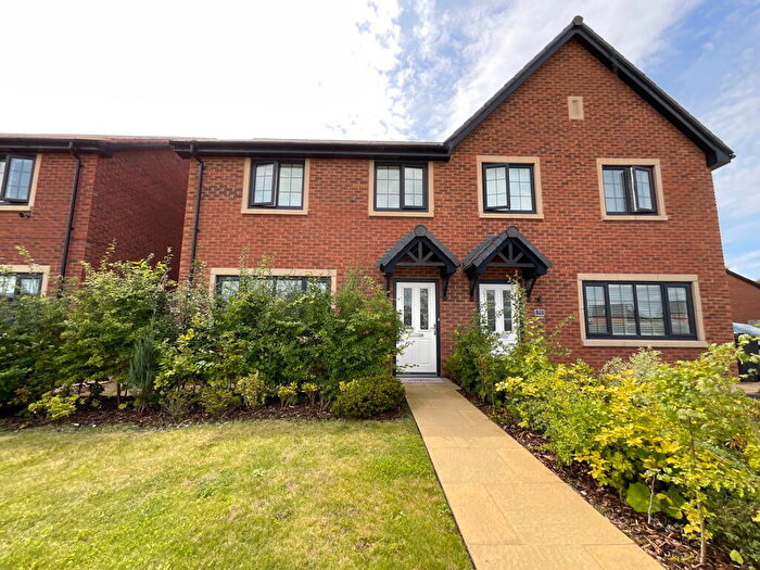 3 Bedroom Semi-Detached House For Sale In Aveling Drive, Banks, PR9