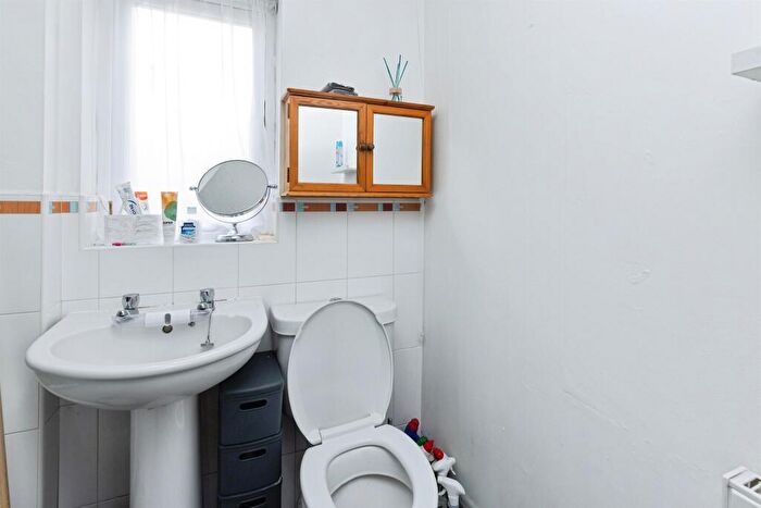2 Bedroom End Of Terrace House For Sale In Bierley House Avenue, Bradford, BD4