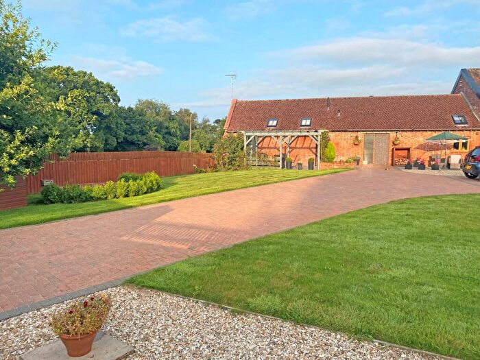 4 Bedroom Barn Conversion For Sale In Whimple, Exeter, EX5