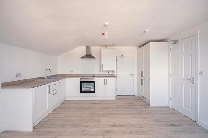 1 Bedroom Apartment To Rent In Plas Y Mor, Penmaenmawr, LL34