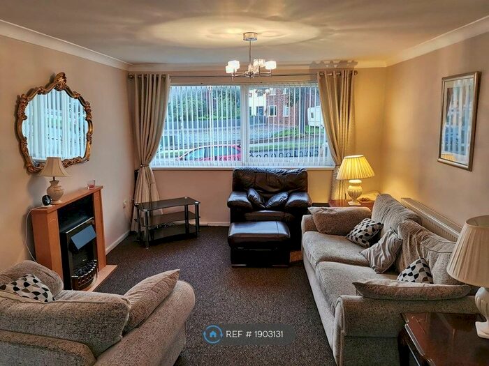 2 Bedroom Flat To Rent In Kings Road, Great Barr, Birmingham, B44