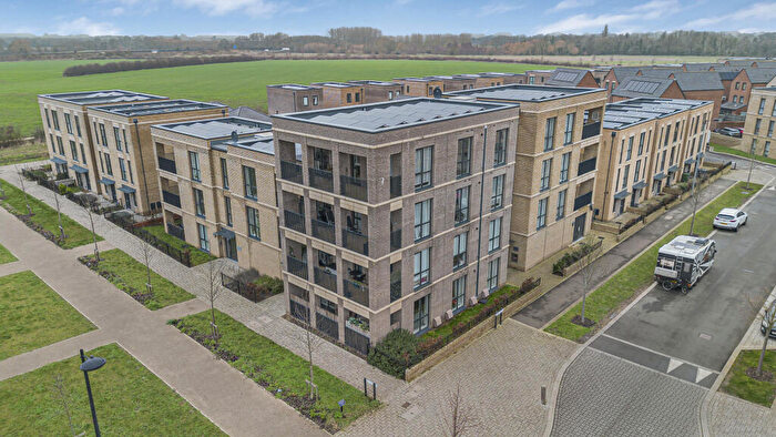 2 Bedroom Apartment For Sale In Osprey Drive, Trumpington, CB2