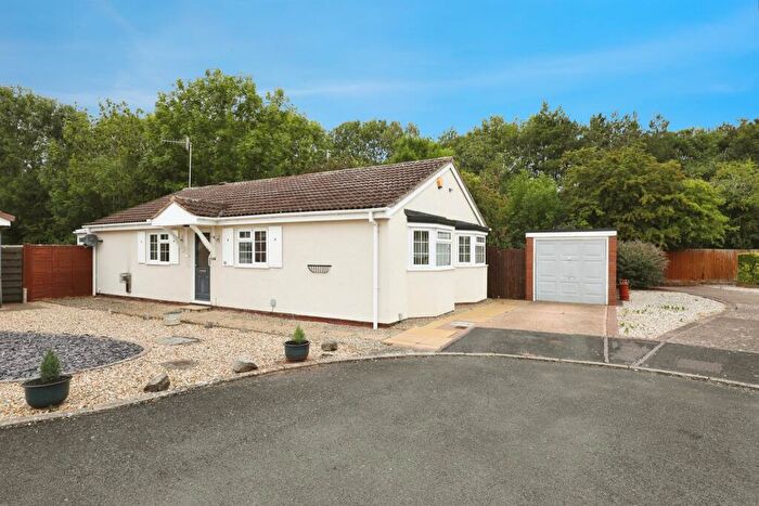 3 Bedroom Detached Bungalow For Sale In Oxford Way, Wellesbourne, Warwick, CV35