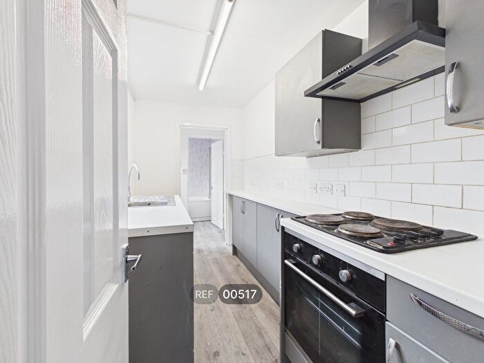 2 Bedroom Terraced House To Rent In Egypt Street, Hull, HU9