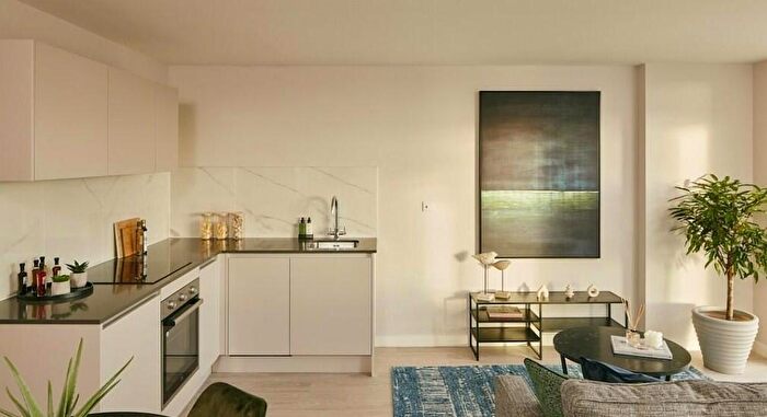 Flat To Rent In Warroch Path, Glasgow, G3