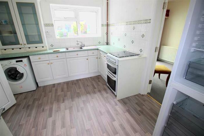 4 Bedroom Semi-Detached House To Rent In Nine Elms Close, Uxbridge, UB8