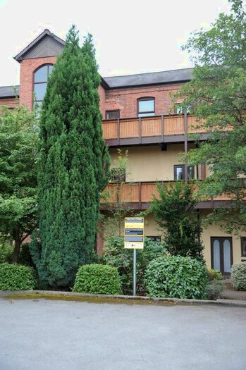 2 Bedroom Flat To Rent In The Stretton, Lenton, Nottingham NG7