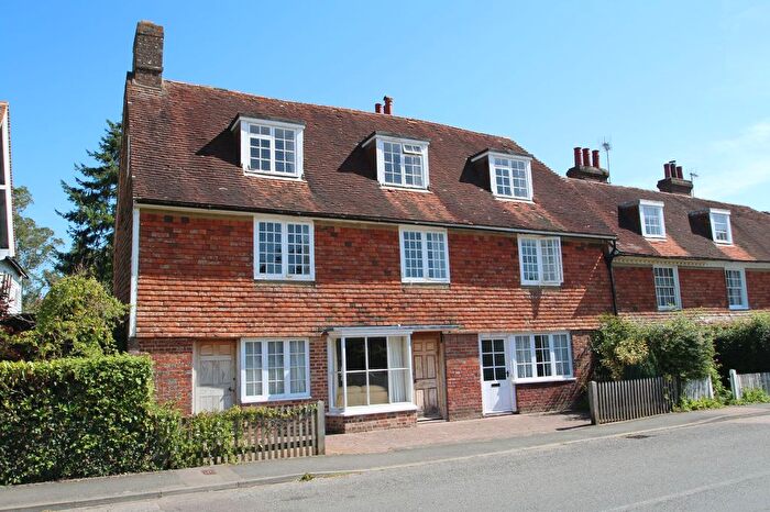 5 Bedroom Property For Sale In The Street, Benenden, TN17