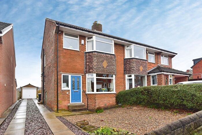 3 Bedroom Semi Detached House For Sale In Oldfield Grove, Stannington, Sheffield, S6