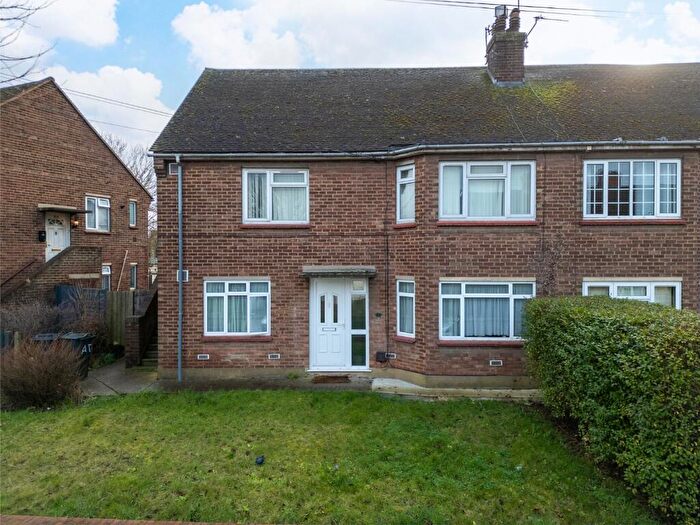 2 Bedroom Ground Maisonette For Sale In Alkerden Lane, Swanscombe, Kent, DA10