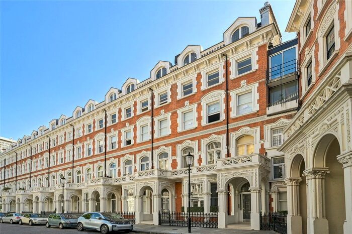 4 Bedroom Flat To Rent In Emperors Gate, South Kensington, London, SW7