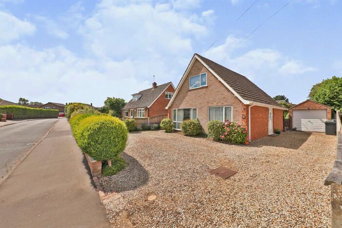 2 Bedroom Bungalow For Sale In Kennedy Close, Easton, Norwich, NR9