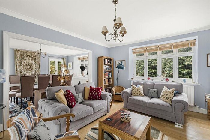 4 Bedroom Flat For Sale In Lyndhurst Gardens, Belsize Park, NW3
