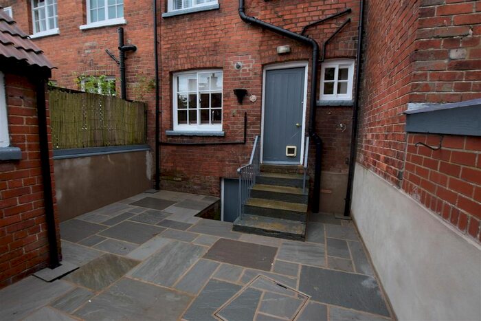 2 Bedroom Cottage To Rent In Goldenfields, High Street, Scalby, Scarborough, YO13