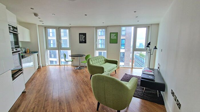 1 Bedroom Flat To Rent In Altitude Point, Alie Street, Aldgate, E1
