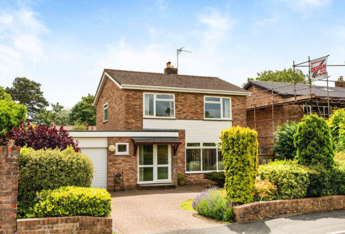 3 Bedroom Detached House For Sale In Fenbrook Close, Hambrook, Bristol, South Gloucestershire, BS16