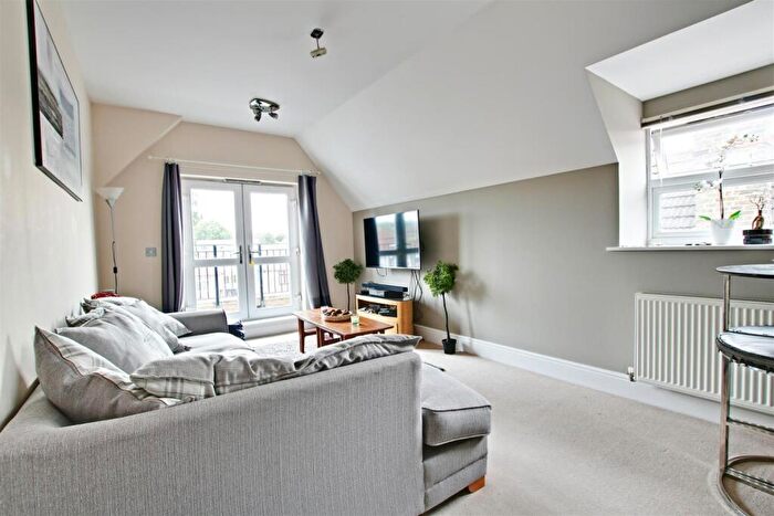 2 Bedroom Apartment To Rent In Kemnal Court, Main Road, Sidcup, Kent, DA14
