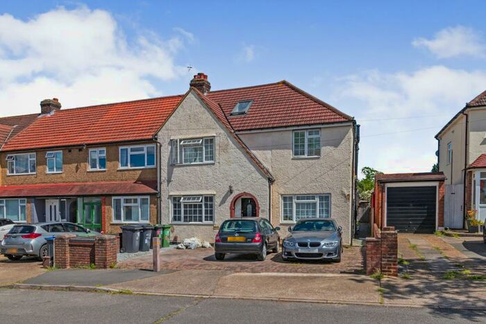 Property To Rent In Church Rise, Chessington, Surrey, KT9