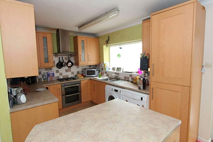 5 Bedroom Detached House For Sale In Grange Avenue, Goodrington, Paignton, Devon, TQ4