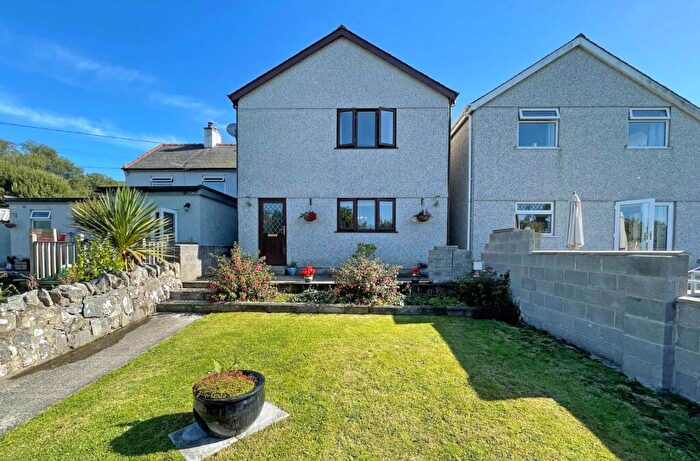 3 Bedroom Terraced House For Sale In Ceunant, Caernarfon, Gwynedd, LL55