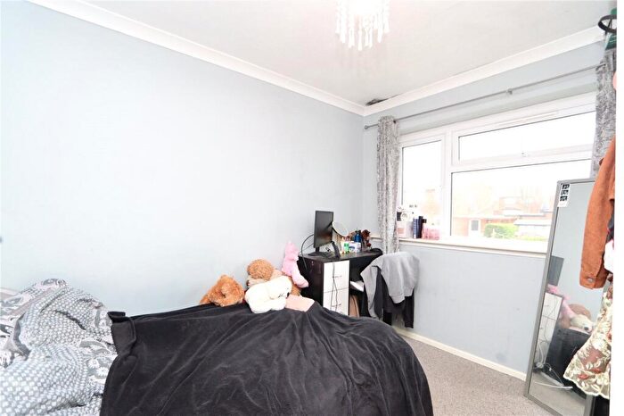 3 Bedroom Semi-Detached House For Sale In Wallingford, Bradville, MK13