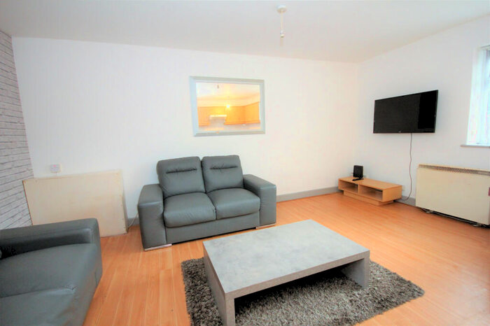 3 Bedroom Terraced House To Rent In Eldon Street, Preston, Lancashire, PR1