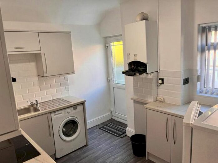 1 Bedroom Flat To Rent In Gower Road, Sketty, Swansea, SA2