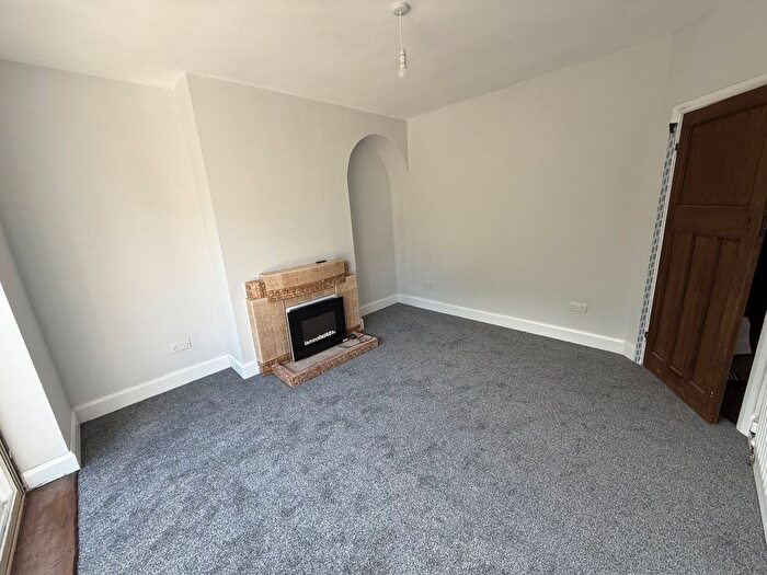 3 Bedroom Property To Rent In Oxbarn Avenue, Wolverhampton, WV3