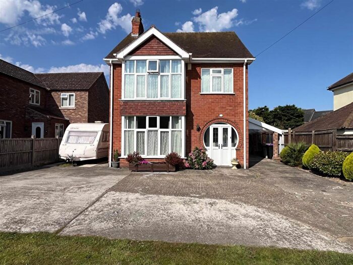 3 Bedroom Detached House For Sale In Partney Road, Spilsby, PE23