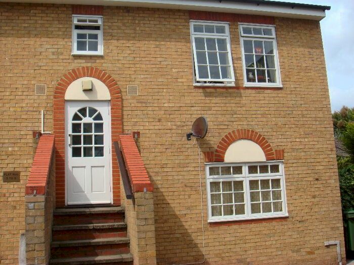 1 Bedroom Maisonette To Rent In Elgar Close, London, E13