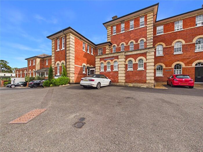 2 Bedroom Apartment For Sale In Ribbans Park Road, Ipswich, Suffolk, IP3