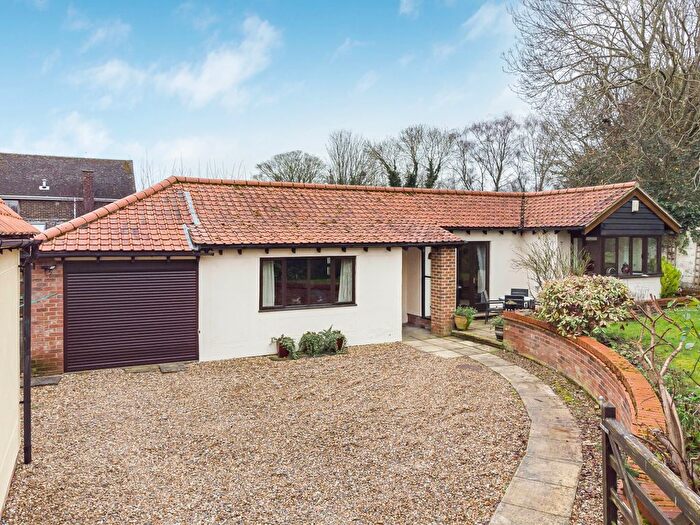 4 Bedroom Detached Bungalow For Sale In Green Street, Duxford, Cambridge, CB22