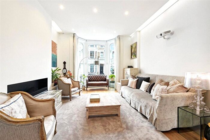 3 Bedroom Duplex To Rent In Coleherne Road, London, SW10