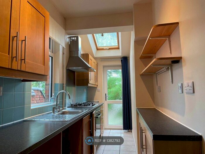 2 Bedroom Terraced House To Rent In Avenue Road Extension, Leicester, LE2