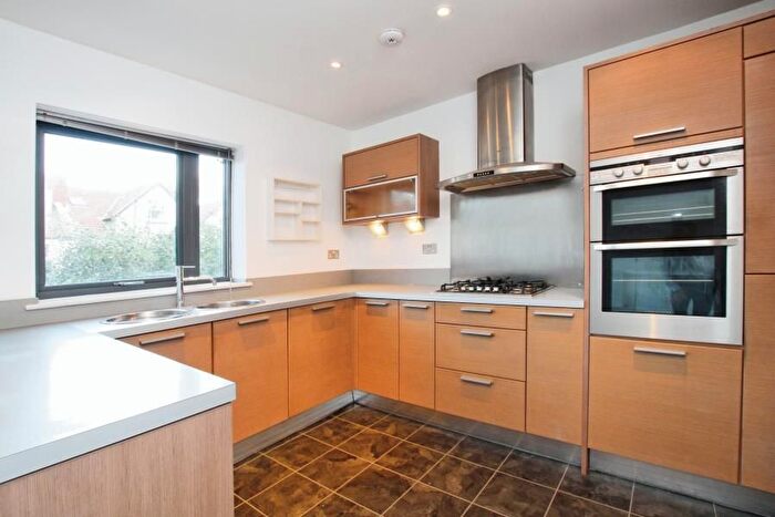 4 Bedroom Property To Rent In Chapter Walk, Redland, Bristol, BS6