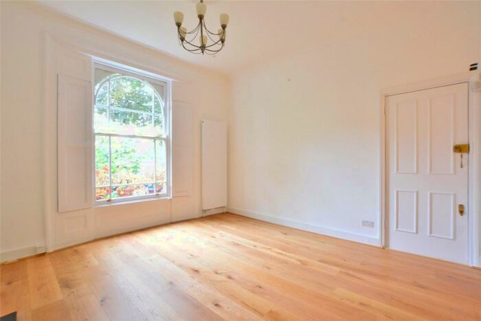 2 Bedroom Apartment To Rent In Dacre Park, Lewisham, London, SE13