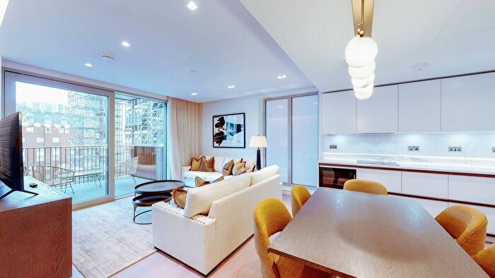 3 Bedroom Flat To Rent In Edgware Road, Paddington, Greater London, W2