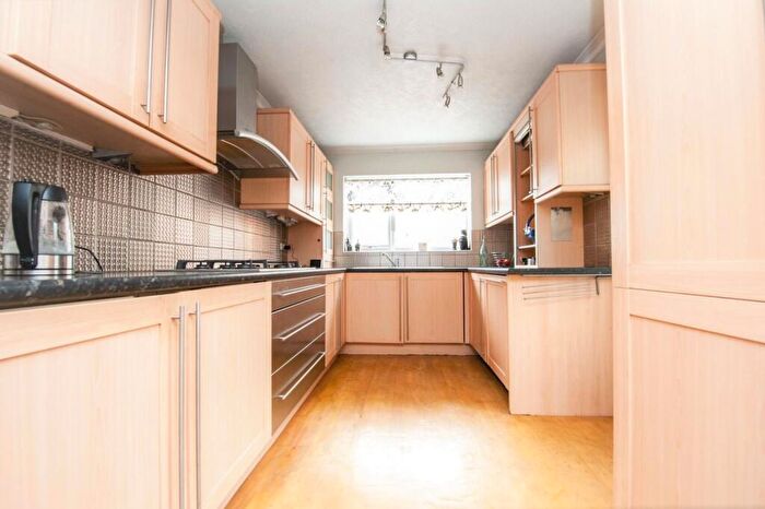 3 Bedroom Terraced House To Rent In Rochester Road, Gravesend, Kent, DA12