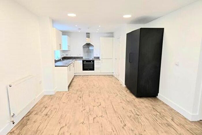 3 Bedroom Property To Rent In Read Place, Bicester, OX25