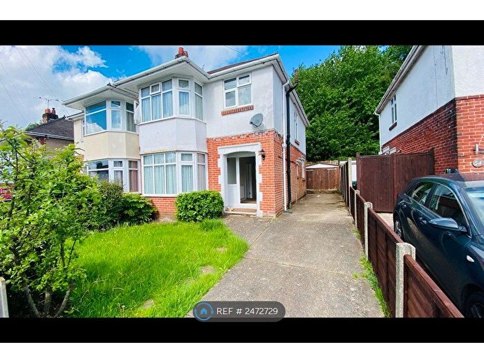 3 Bedroom Semi-Detached House To Rent In Dale Valley Road, Southampton, SO16