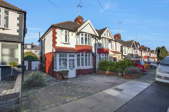 3 Bedroom Semi-Detached House To Rent In Thurlestone Avenue, London, N12