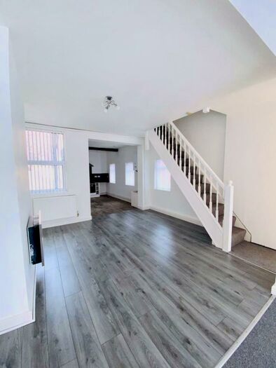 3 Bedroom Terraced House To Rent In Lyon Street, Liverpool - First Month Half Price Rent, L19