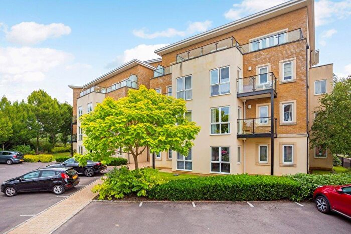 3 Bedroom Apartment To Rent In The Waterways, Oxford, OX2