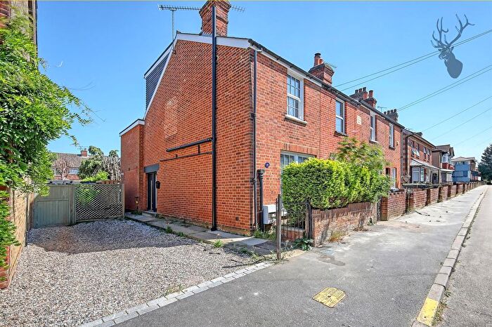 3 Bedroom Semi-Detached House To Rent In Cloverly Road, Ongar, CM5